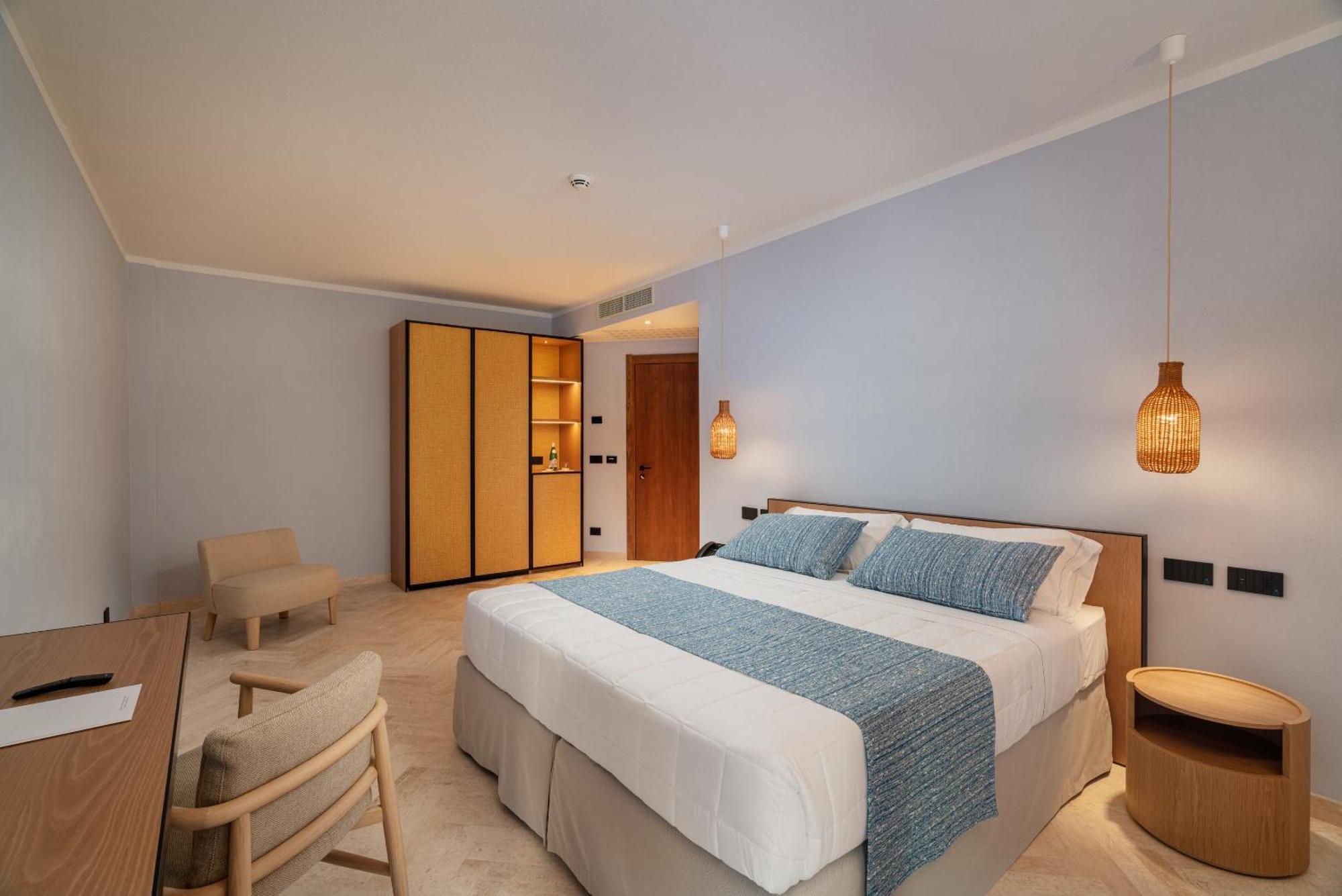 Hotel Sestante ポルト・ロトンド エクステリア 写真